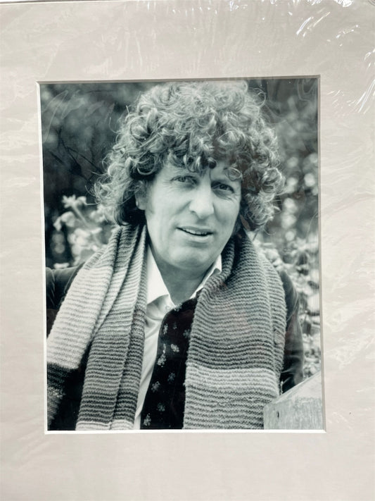 Vintage 1970's Dr Who The 4th Doctor Tom Baker 10 x 8 Inch Black And White Publicity Photograph - Former Shop Stock