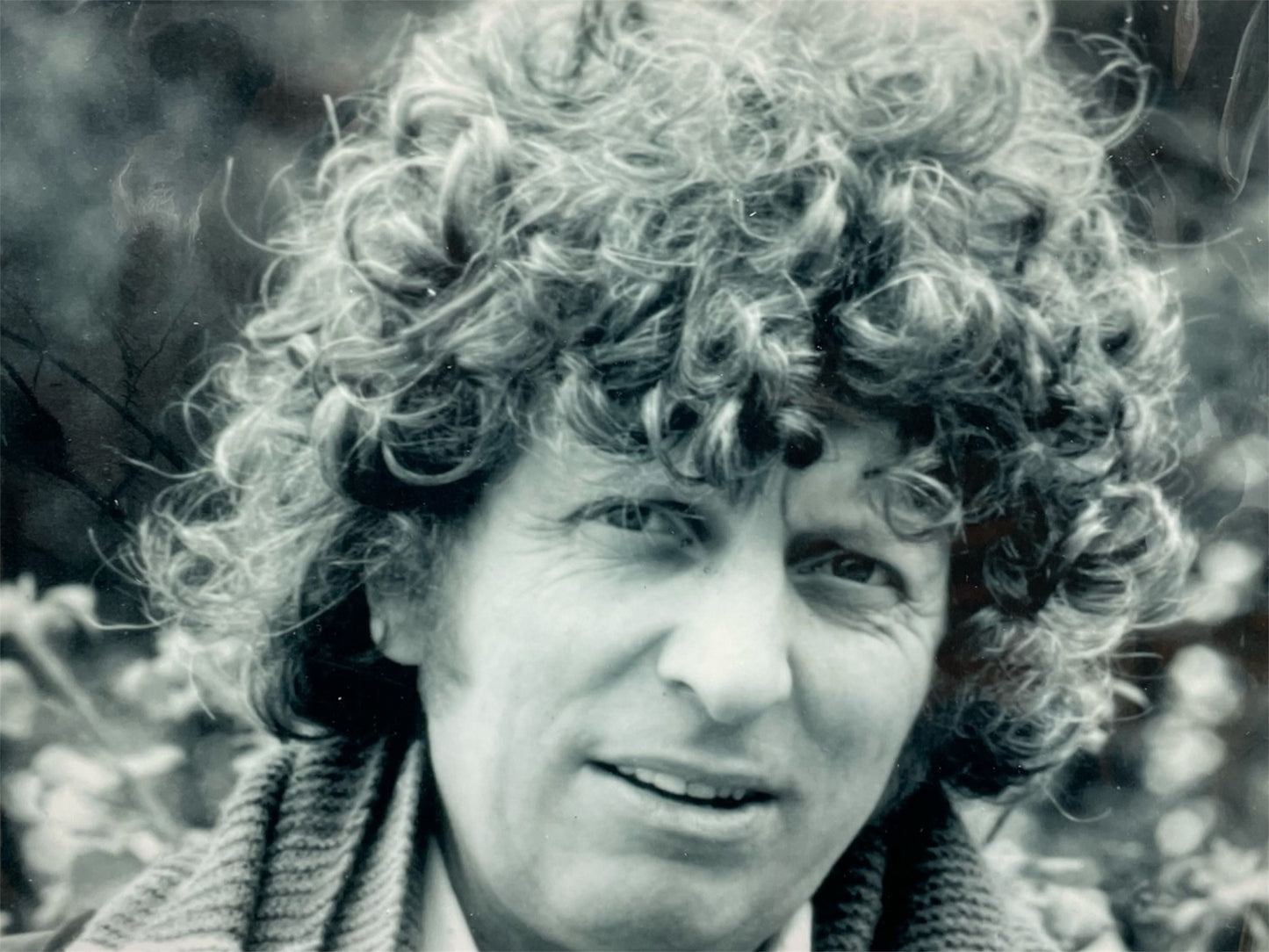 Vintage 1970's Dr Who The 4th Doctor Tom Baker 10 x 8 Inch Black And White Publicity Photograph - Former Shop Stock