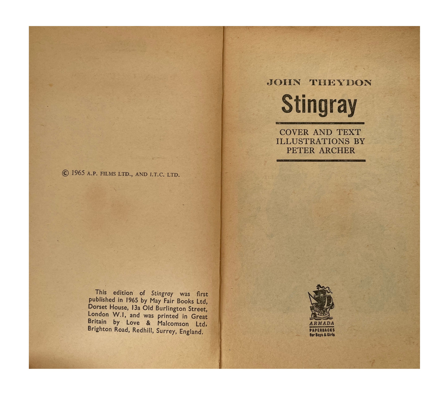 Vintage 1965 Gerry Andersons Stingray Armada Paperback Book For Boys And Girls - Based On The TV Series